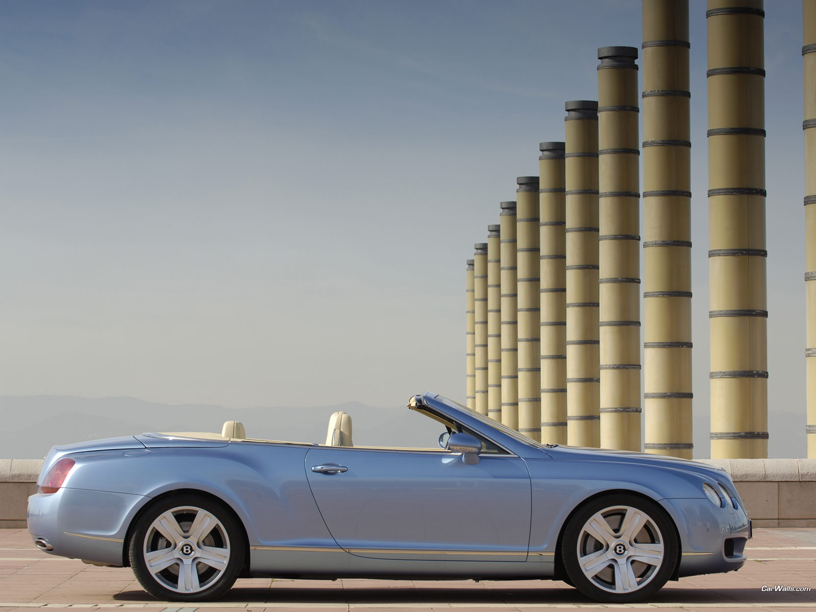 바탕화면용 배경사진 벤틀리 컨티넨탈 GTS (Bentley Continental GTC)