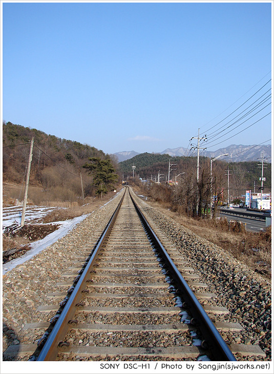 집 앞 기찻길