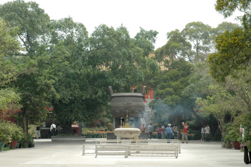 보련사(寶蓮禪寺; 포린사원; Po Lin Monastery)