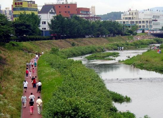 한국의 아름다운 길 - 학의천 산책로