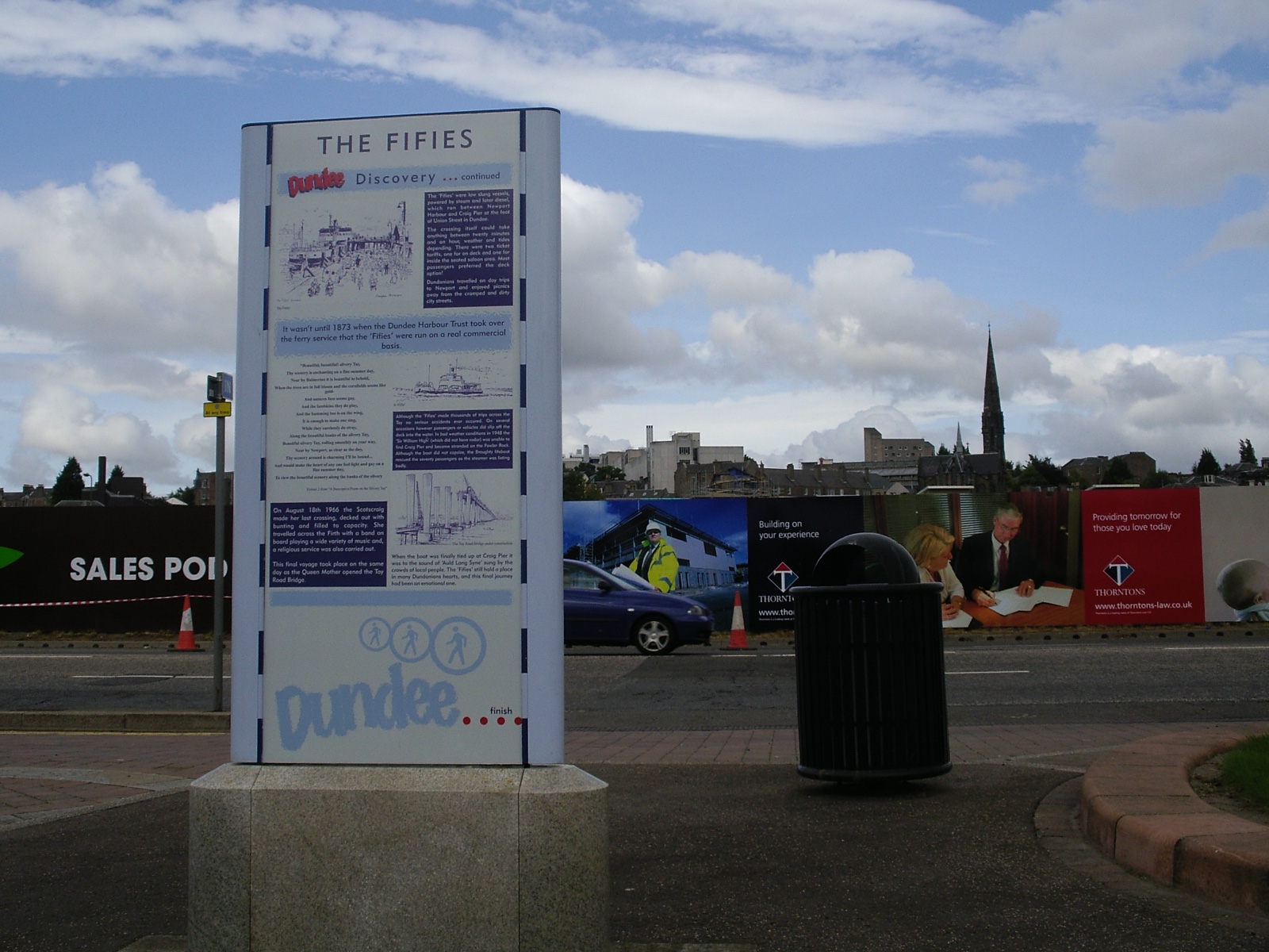 History of Dundee - Signs along the riverside of Tay