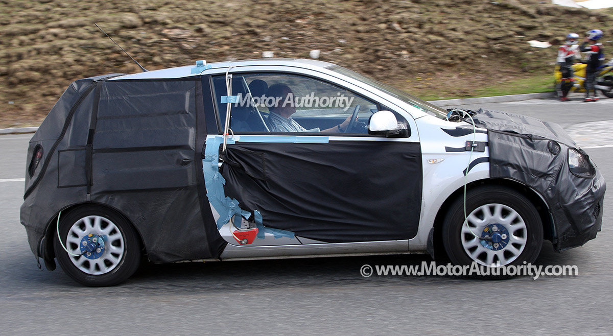 Hyundai i-20 spyshot