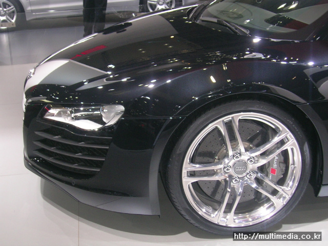 아우디 R8