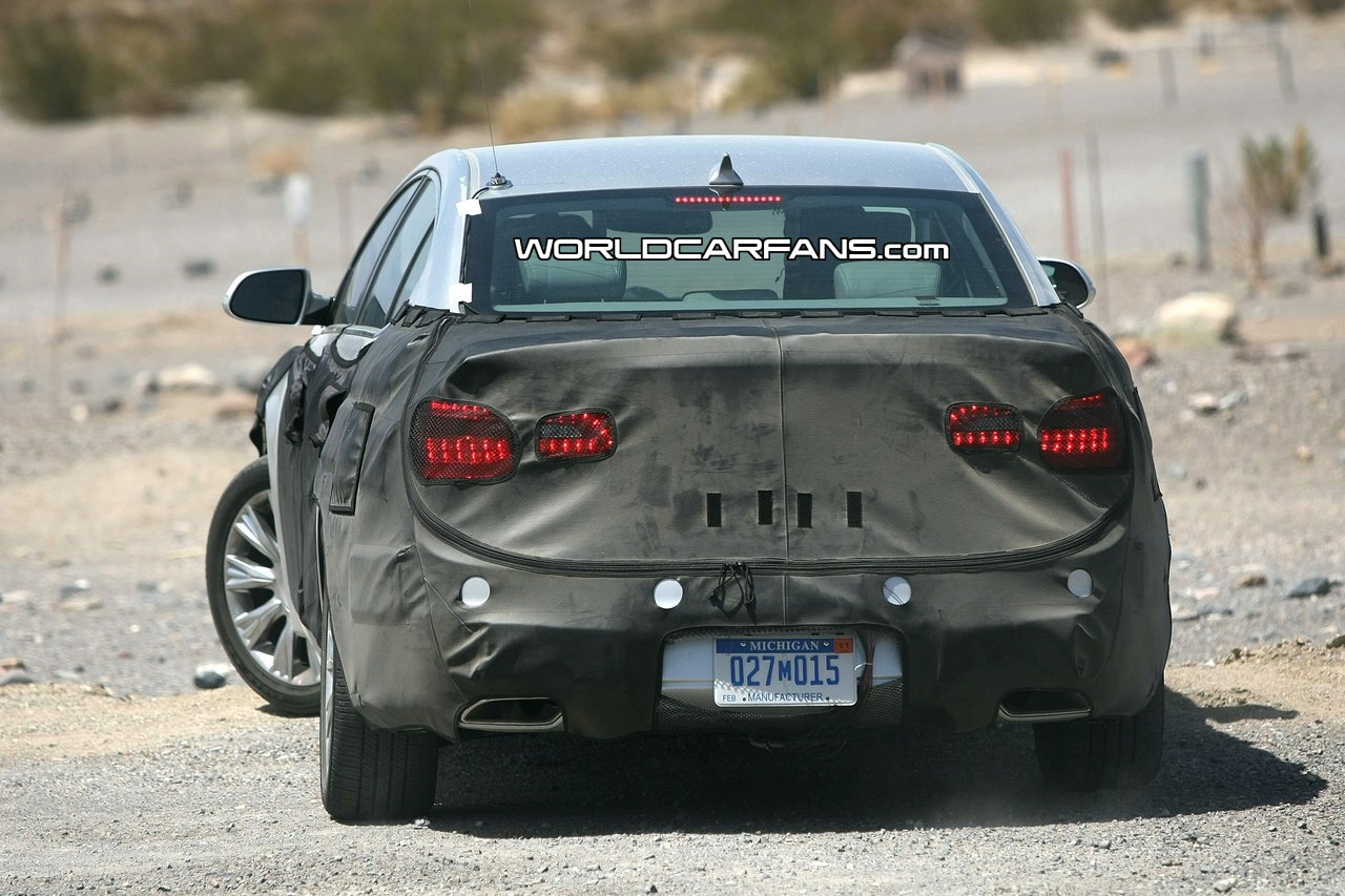 KIA VG Sedan spyshot