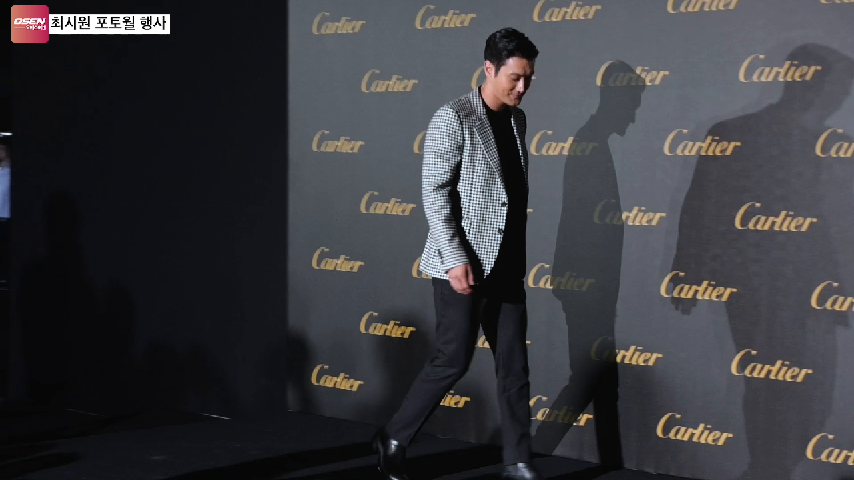 A brand photo event was held at the Seoul Seongsu-dong Esfactory on the afternoon of the 19th.Singer Choi Choi Siwon poses at the event.